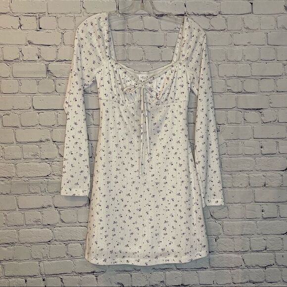 Le Lis Floral Mini Dress - Picture 1 of 7